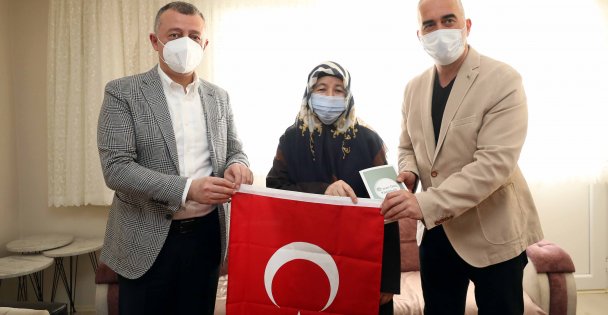 Başkan Büyükakın, Şehit Annelerini Ziyaret Etti