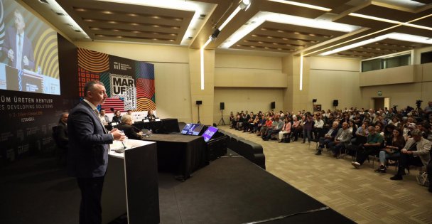 Büyükakın; ‘Felsefesi olmayanın  vizyonu olmaz