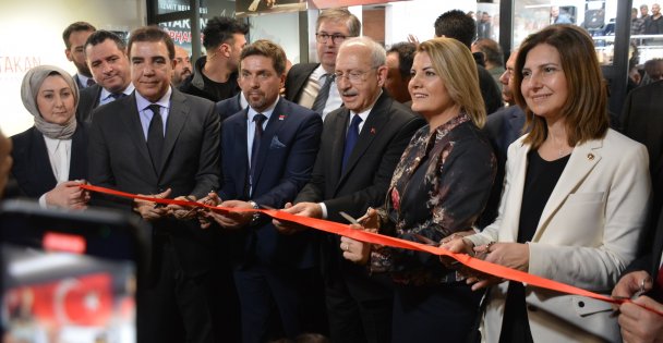 CHP Lideri Kemal Kılıçdaroğlu kütüphane açılışı için Kocaeli'de