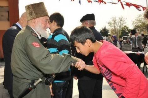 Gebze meydanda bayramlaşacak