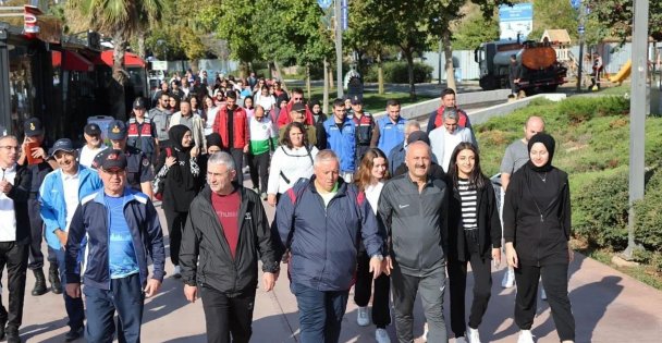 Gebze'de Dünya Yürüyüş Günü Etkinliği Düzenlendi
