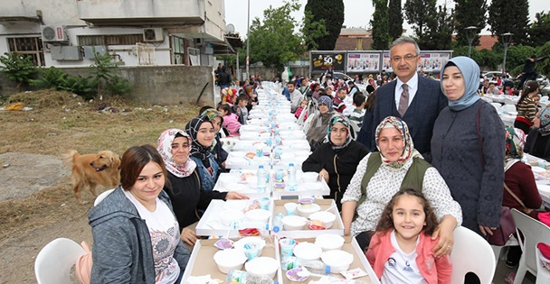 İstasyon Mahallesi İftarda Bir araya Geldi