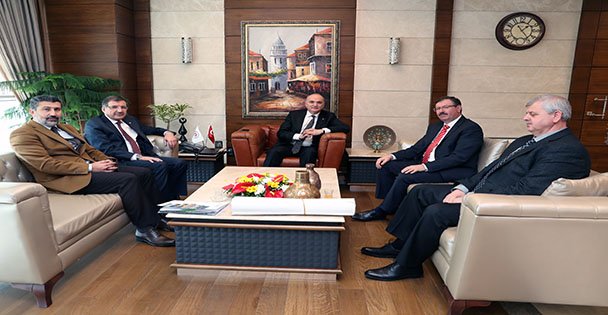 Kocaeli Heyetinden Bakan Özlü'ye Ziyaret
