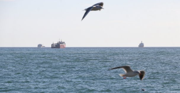 Marmara Denizi'nde lodos etkisini sürdürüyor