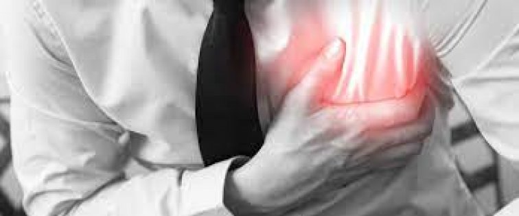 Mide ağrısı ve yanması kalp krizi belirtisi olabilir