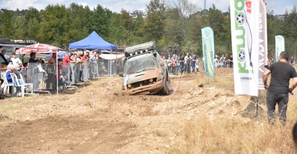 Off-road şenliği nefes kesti