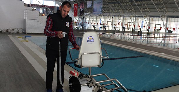 Olimpik Havuza Engelli Asansörü