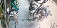 Gebzede Motosiklet Alışveriş Merkezine Daldı