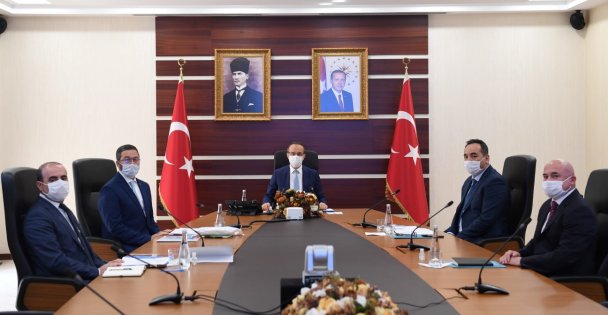 Vali Yavuz, Sanayi ve Teknoloji İl Müdürlüğünden Brifing Aldı