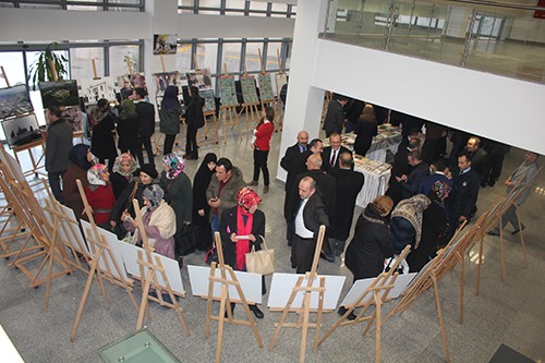 Programa katılanlar Gebze'nin tarihi fotoğraf sergisine büyük ilgi gösterdi