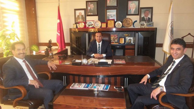 Milletvekili Cemil Yaman Dilovası Belediye Başkanı Ali Toltar'ı, AK Parti İlçe Başkanı Osman Akbulut ile ziyaret etti.