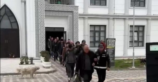 101 Bin 562 Litrelik Kaçak Akaryakıtla İlgili 3 Tutuklama