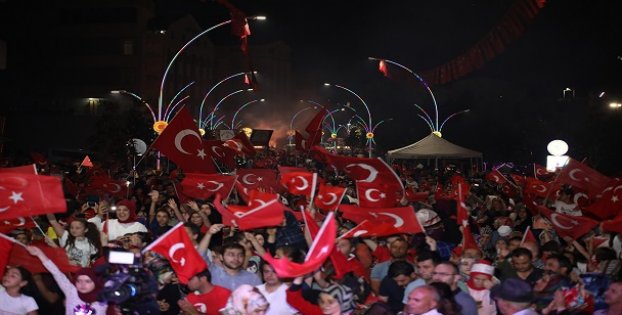 15 Temmuz Destanı Çayırova'da Bir Kez Daha Yaşandı