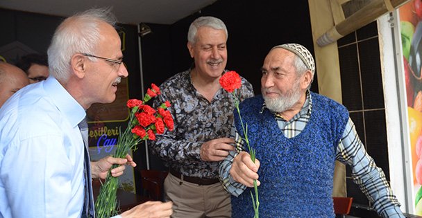 '16 yıllık iktidarın sırrı: Daima millet, daima hizmet'