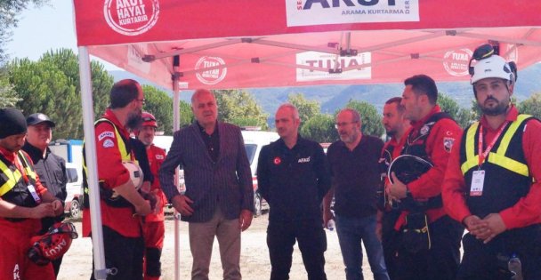 17 Ağustos'un Yıl Dönümünde AKUT'tan Kocaeli'de Kentsel Arama Kurtarma Tatbikatı