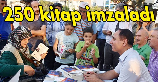 1 saatte 250 kitap imzaladı