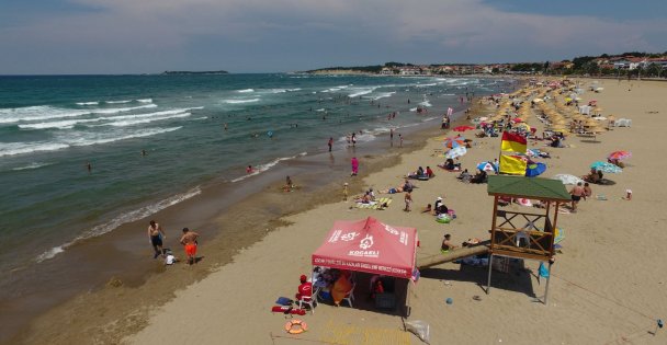 218 kişi boğulmaktan kurtarıldı