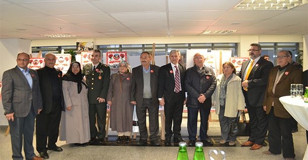 32 Yaşındayız!