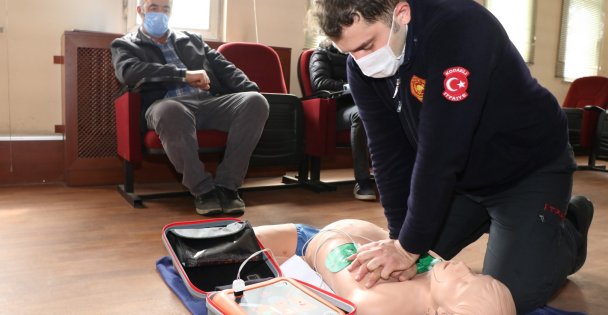 3.560 Kişiye İlk Yardım Ve Covid-19 Eğitimi