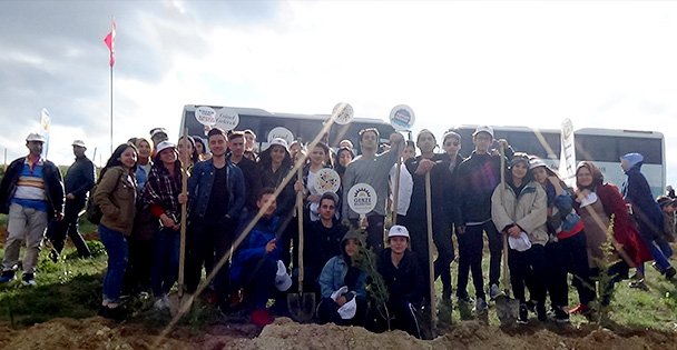 41 Genç Polatlı'da fidan dikti