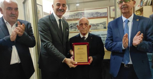 88 yaşında, 40 yıldır muhtar