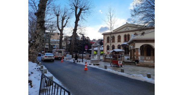 A Takımı, Fevziye Camii'ni Kardan Temizledi