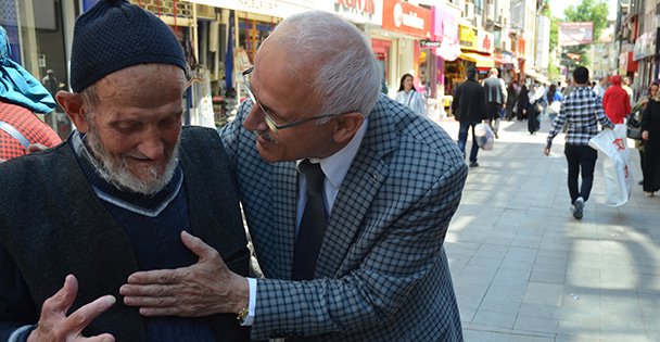 AK Gebze bayamda da boş durmadı