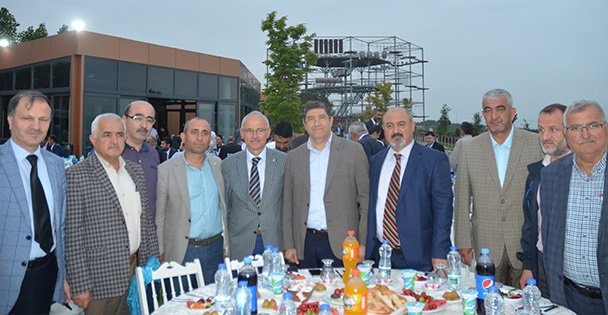 AK Parti Gebze STK'larla iftarda buluştu