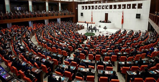 AK Parti yargı paketi taslağını MHP ile paylaştı