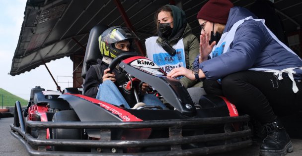 Akademi Liselilerin Karting Turnuvasında Büyük heyecan