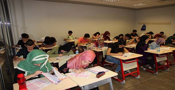 Akademi Lise'ye rekor başvuru