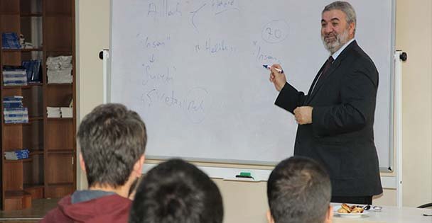 Akademi Üniversite'de yeni dönem başlıyor
