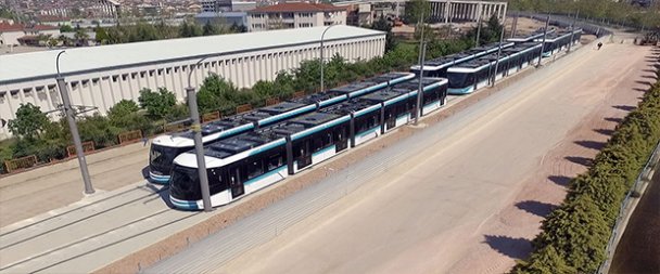 Altıncı tramvay aracı raylara indi