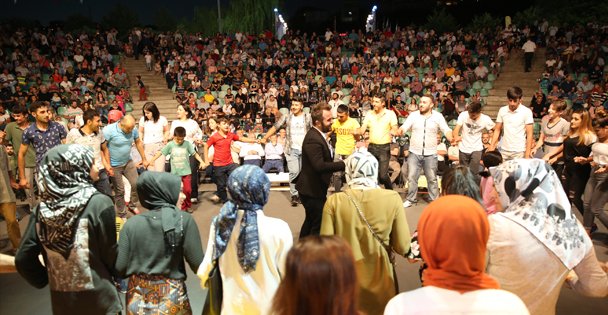 Amasyalılar Darıca'da Gönüllerince Eğlendi