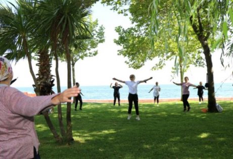 Anne Şehir açık havada spor egzersizlerine başladı