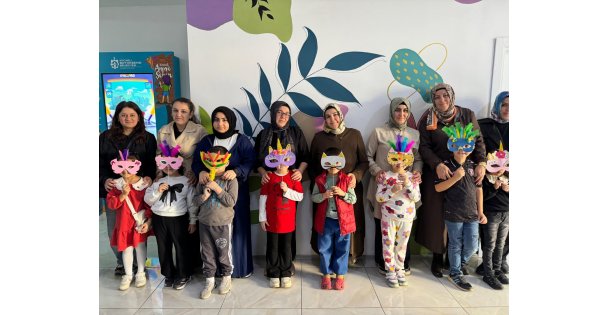 Anne Şehir'de dopdolu, rengârenk bir ara tatil