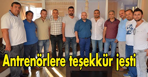 Antrenörlere teşekkür jesti