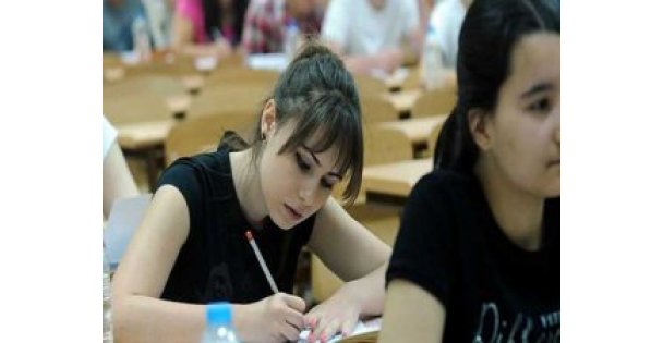 AÖF'ten 1.5 milyon öğrenciye müjde!