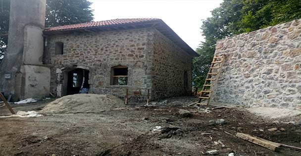 Asırlık 'Taş Camii” Yenileniyor