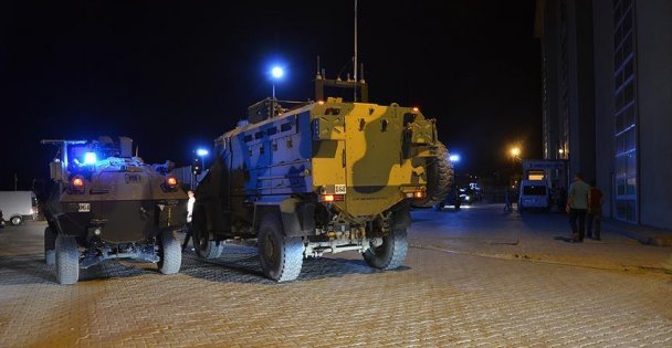 Askeri konvoya saldırı: Şehit ve yaralılar var
