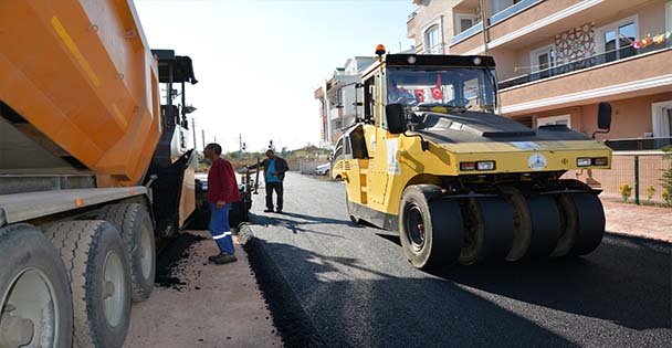 ATAEVLER VE UZUNÇİFTLİK YOLLARI ASFALTLANIYOR