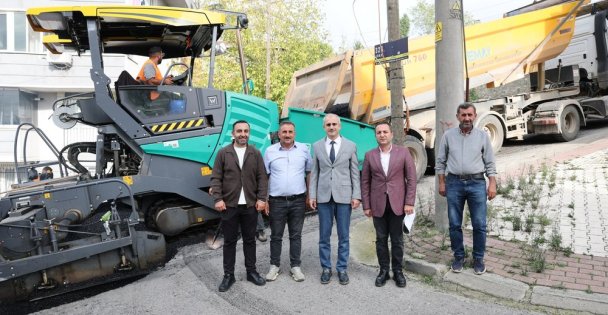 Atatürk Mahallesi'nde üstyapı yenileme çalışmaları sürüyor