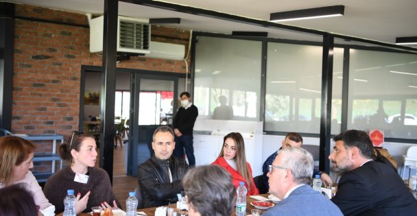 AVRUPALI ÖĞRETMENLER KARTEPE'YE HAYRAN KALDI