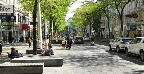 Avrupa'nın birçok ülkesinde Kovid-19 vakalarının artış hızı düşüyor