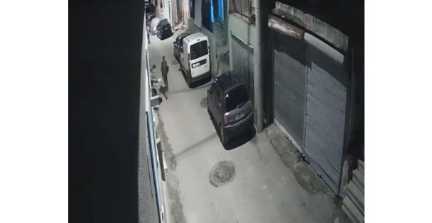 Ayakkabı hırsızları kamerada