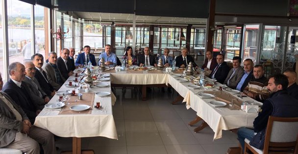 Aydın Ünlü'den muhtarlara vaatler