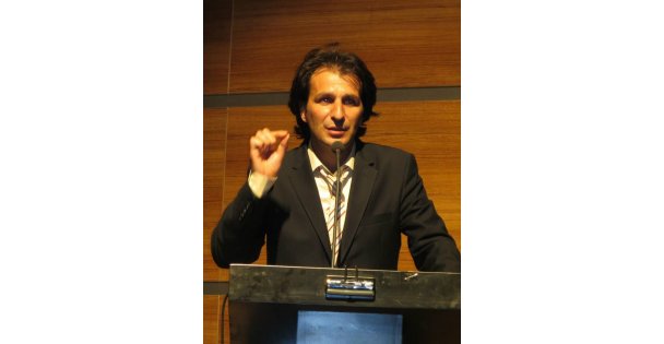 Aziz Amerika yolcusu