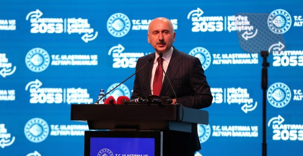 Bakan Karaismailoğlu: Lojistikte süper güç olma yolunda ilerliyoruz