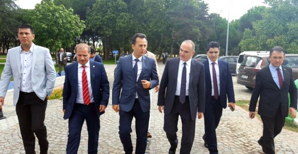 Bakan Özlü Gebze'ye geldi!