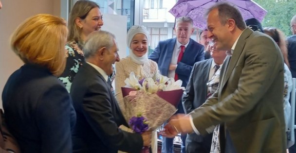Bakan Yardımcısı Duran, Kocaeli'de bayram ziyaretlerinde bulundu